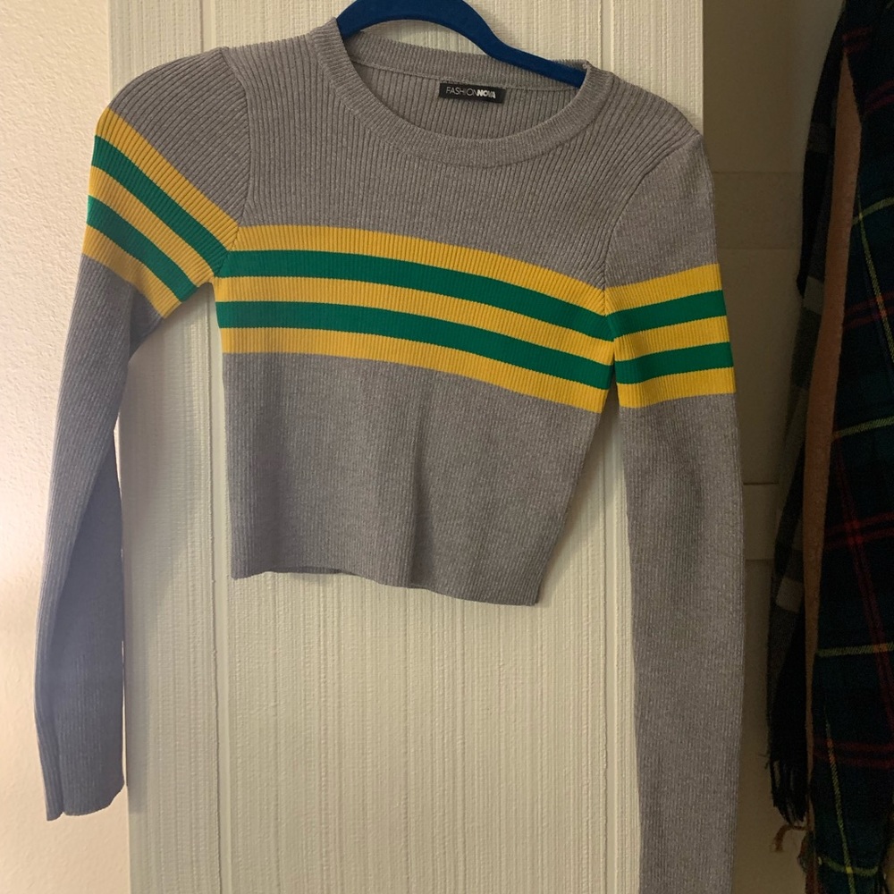 Fashion nova crop top size xs never worn
